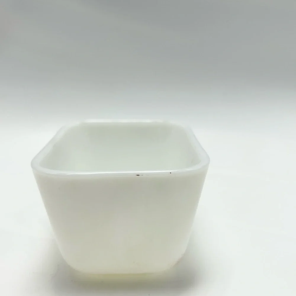 Pyrex - dish. - Picture 5 of 15